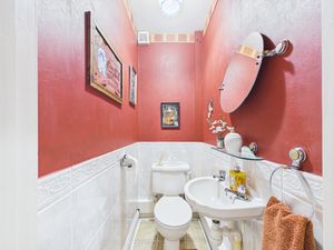 WC- click for photo gallery